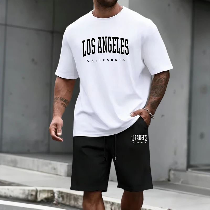 Men'S Fashion Looks - Herren-Trainingsanzug: Kurzarm-Oberteil und knielange Shorts –
